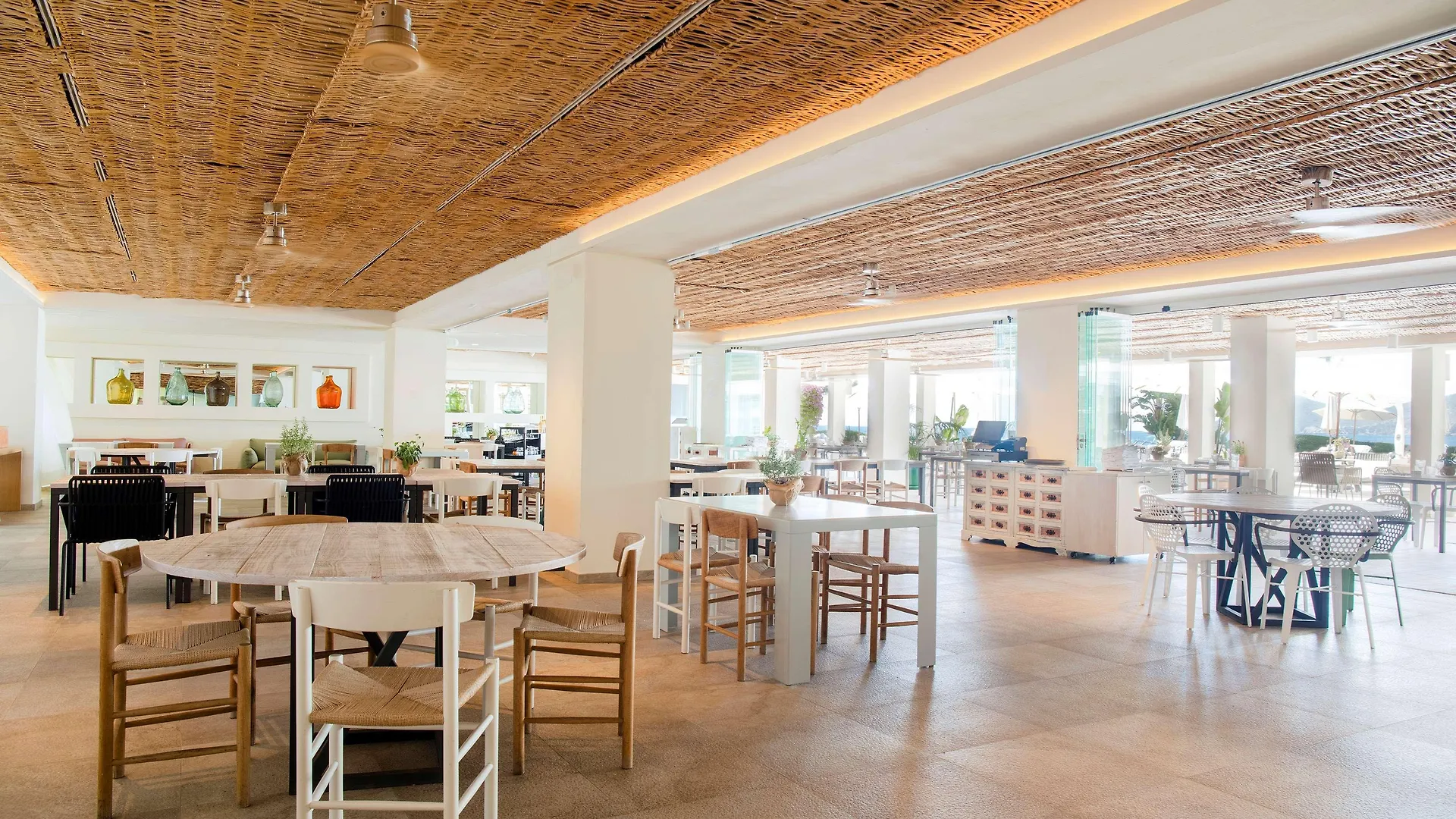 Me Ibiza - The Leading Hotels Of The World Santa Eulària des Riu 5*,